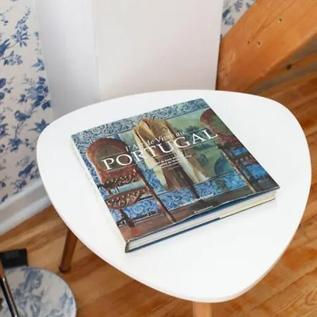 Alfama Ii, Eco-penthouse With French Balcony * Lizbona